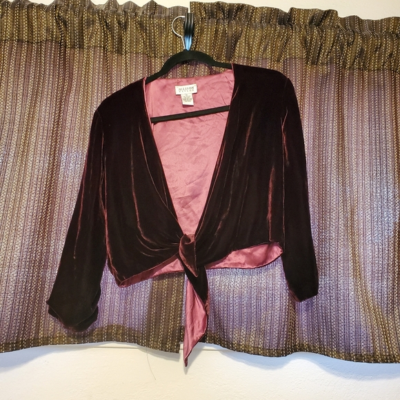 Allison Taylor super soft velvet and silk cropped open wrap.  Size M - Picture 1 of 4